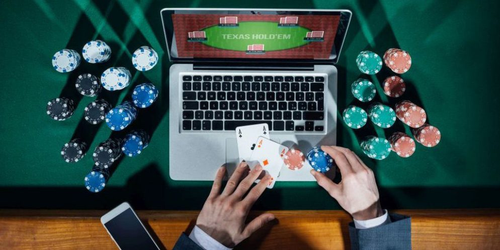 Things to Consider While Opting for Online Gambling Site