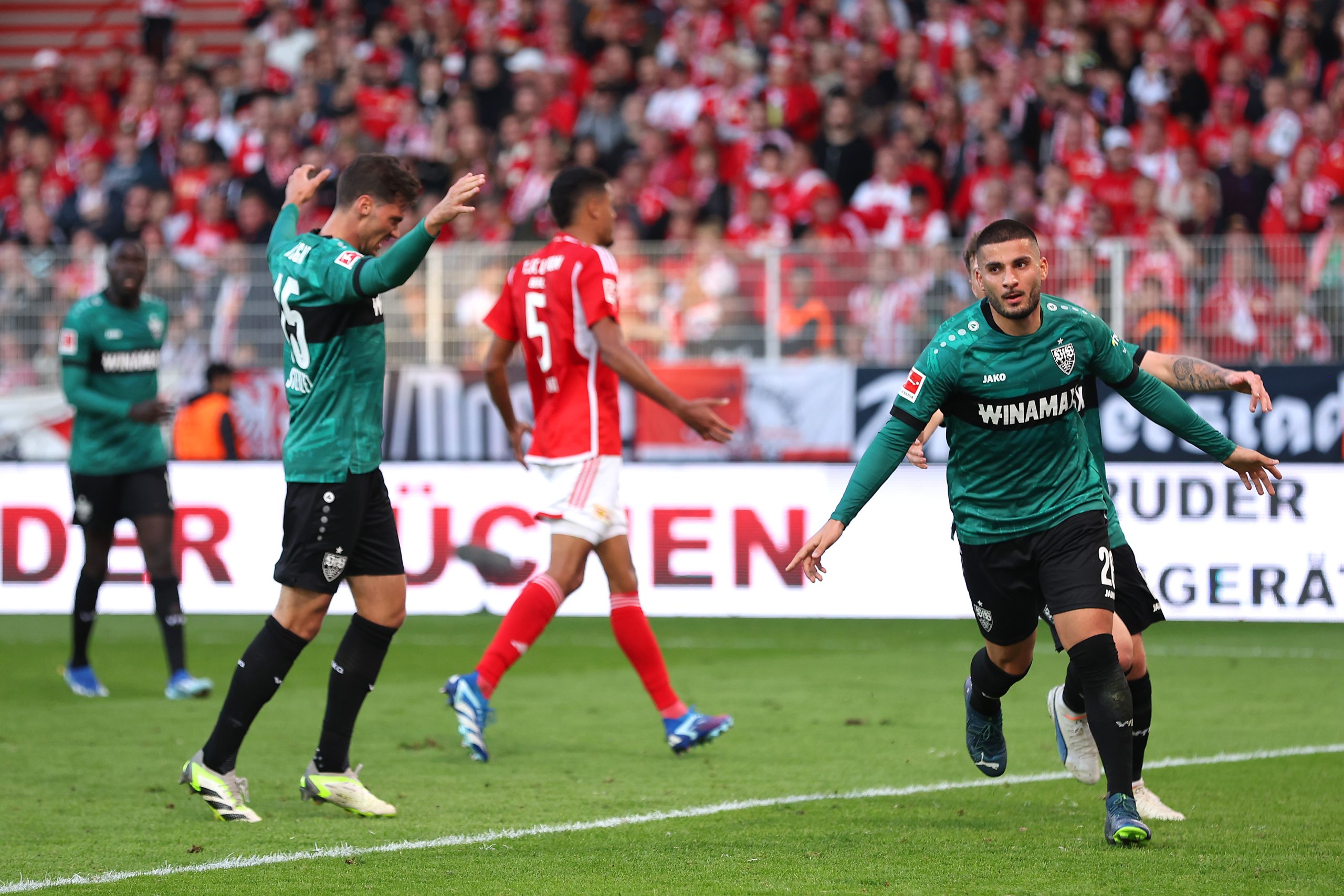 Bundesliga Results Round‑Up: Weekend Shocks, Dominant Wins, and Standings Impact